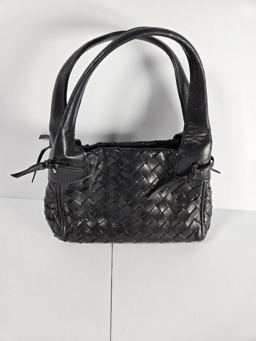 Suarez New York Black Woven Intrecciato Leather Shoulder Bag Made in Italy